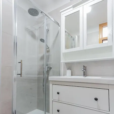 Apartament Lovely