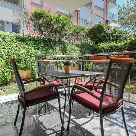 Apartament Lovely