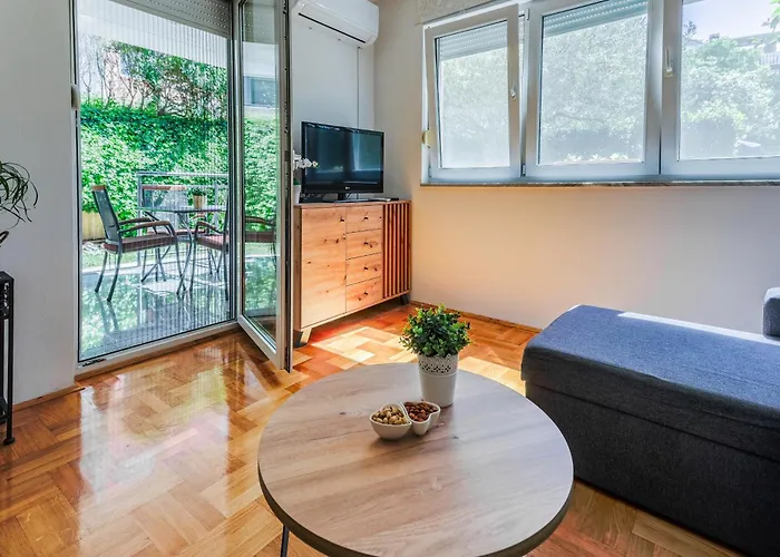 Lovely Apartment Zadar
